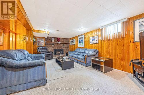 16 Langstone Crescent, Halton Hills, ON - Indoor With Fireplace