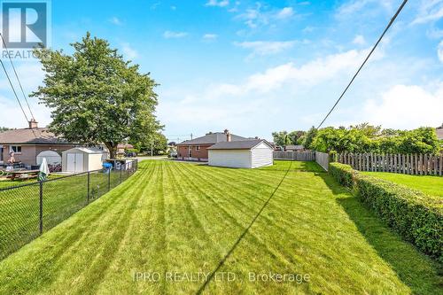 16 Langstone Crescent, Halton Hills, ON - Outdoor With Backyard