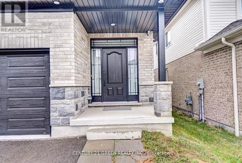 352 Chokecherry Crescent, Waterloo, ON - Outdoor