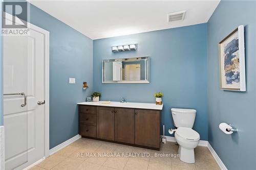 63 Brock Street, Niagara-On-The-Lake, ON - Indoor Photo Showing Bathroom