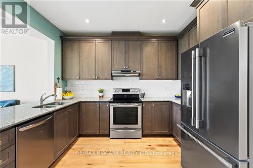 63 Brock Street, Niagara-On-The-Lake, ON - Indoor Photo Showing Kitchen With Double Sink