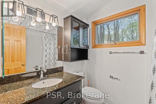 281 Stewart Lake Road, Georgian Bay, ON - Indoor Photo Showing Bathroom