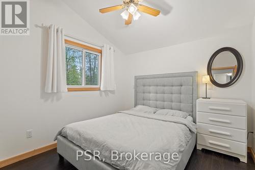 281 Stewart Lake Road, Georgian Bay, ON - Indoor Photo Showing Bedroom