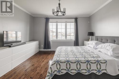 8 Dauntless Street, St. John'S, NL - Indoor Photo Showing Bedroom