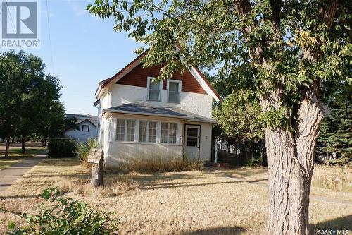 113 2Nd Avenue W, Mossbank, SK - Outdoor