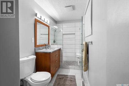 236 Lockwood Road, Regina, SK - Indoor Photo Showing Bathroom