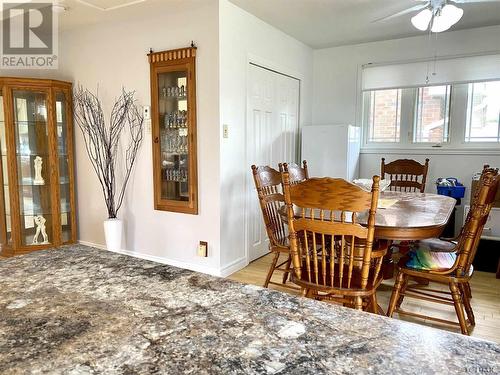 479 Balsam St S, Timmins, ON - Indoor Photo Showing Dining Room