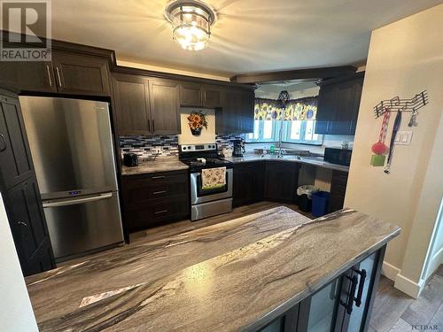 509 Tonelli St, Timmins, ON - Indoor Photo Showing Kitchen