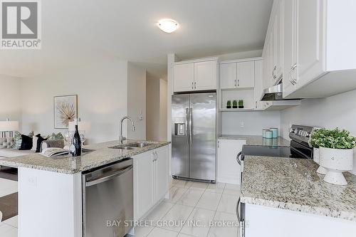 37 Bill Guy Drive, Georgina, ON - Indoor Photo Showing Kitchen With Double Sink