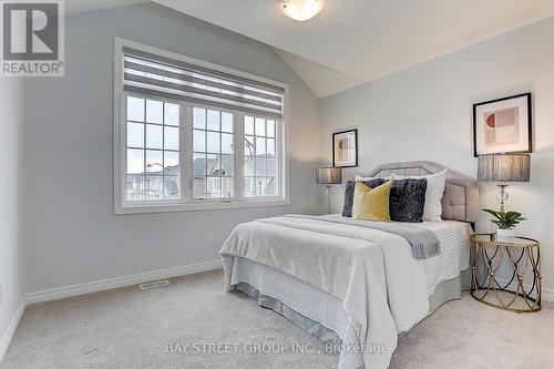 37 Bill Guy Drive, Georgina, ON - Indoor Photo Showing Bedroom