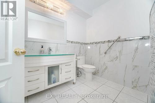 7 Glenbury Drive, Vaughan (Brownridge), ON - Indoor Photo Showing Bathroom