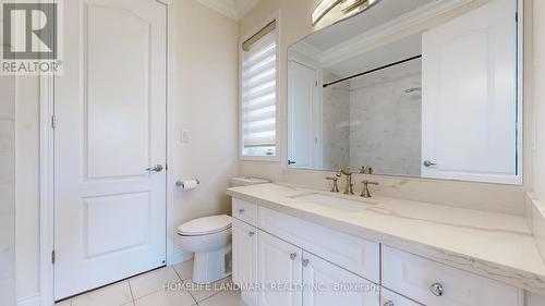 105 Bridgepointe Court, Aurora, ON - Indoor Photo Showing Bathroom