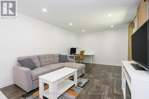 247 Diana Drive, Orillia, ON - Indoor Photo Showing Living Room