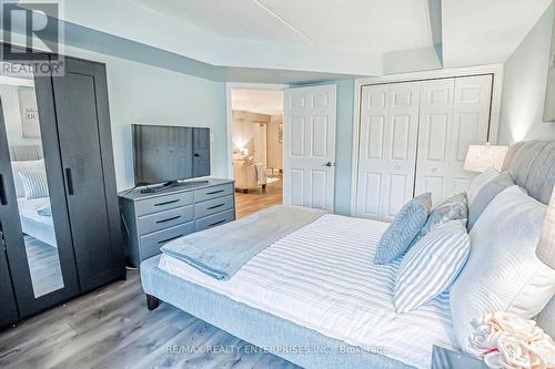 105 - 1487 Maple Avenue, Milton (Dempsey), ON - Indoor Photo Showing Bedroom