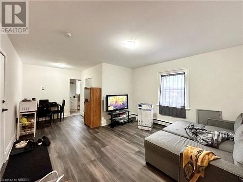 62 Lakeshore Drive, North Bay, ON - Indoor Photo Showing Living Room