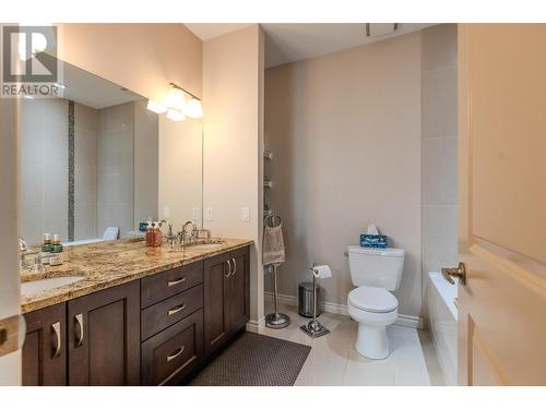 1542 Golf Ridge Drive, Kamloops, BC - Indoor Photo Showing Bathroom