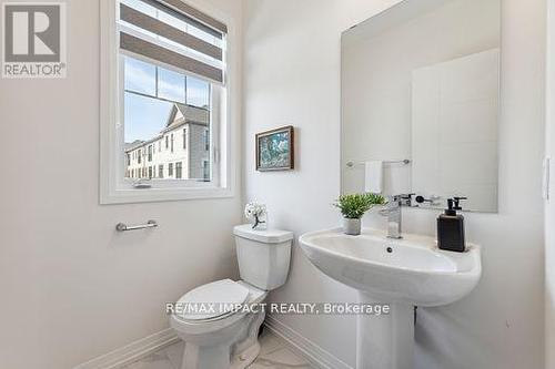 75 Bavin Street, Clarington (Bowmanville), ON - Indoor Photo Showing Bathroom