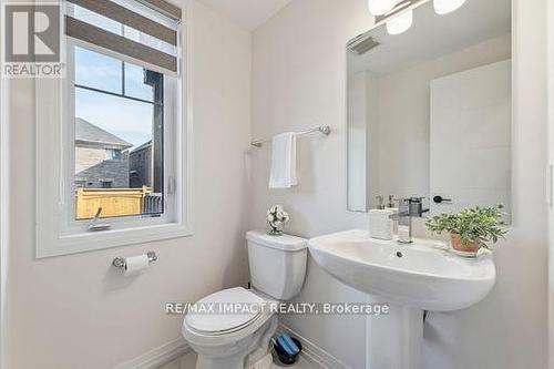 75 Bavin Street, Clarington (Bowmanville), ON - Indoor Photo Showing Bathroom