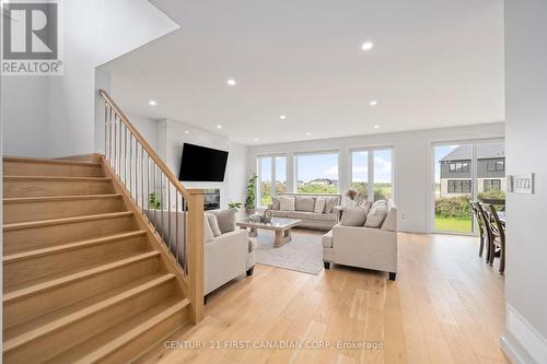 59 Wayside Lane, Southwold (Talbotville), ON - Indoor Photo Showing Living Room With Fireplace