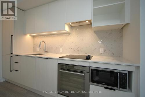 3906 - 82 Dalhousie Street, Toronto, ON - Indoor Photo Showing Kitchen