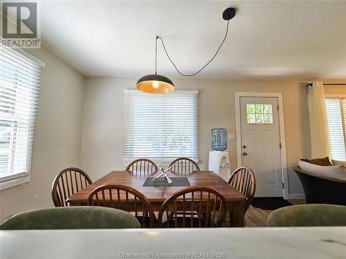 105 Tissiman Avenue, Chatham, ON - Indoor Photo Showing Dining Room