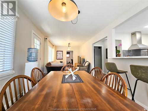 105 Tissiman Avenue, Chatham, ON - Indoor Photo Showing Dining Room