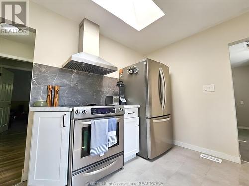 105 Tissiman Avenue, Chatham, ON - Indoor Photo Showing Kitchen