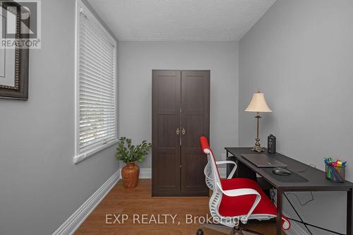 102 Manning Avenue, Toronto, ON - Indoor Photo Showing Office