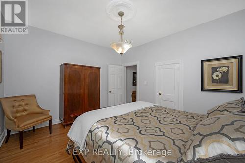 102 Manning Avenue, Toronto (Trinity-Bellwoods), ON - Indoor Photo Showing Bedroom