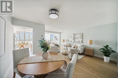 717 - 1880 Valley Farm Road, Pickering (Town Centre), ON - Indoor Photo Showing Dining Room