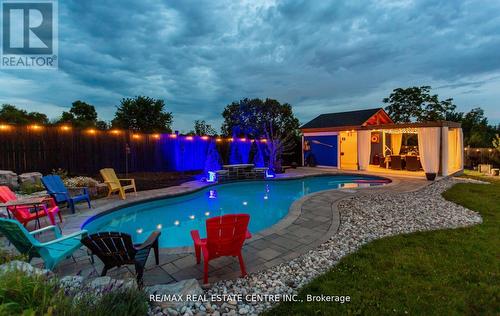 5111 Walkers Line, Burlington, ON - Outdoor With In Ground Pool With Backyard