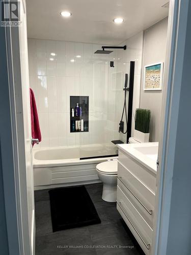 707 - 2091 Hurontario Street, Mississauga (Cooksville), ON - Indoor Photo Showing Bathroom