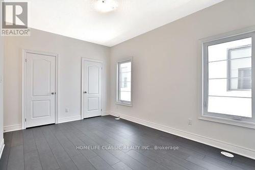 1429 Clarriage Court, Milton (Ford), ON - Indoor Photo Showing Other Room