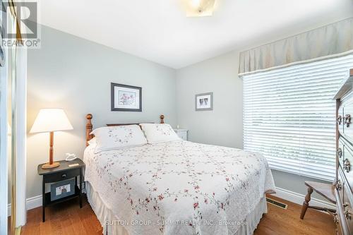 9 Pioneer Drive, Mississauga (Streetsville), ON - Indoor Photo Showing Bedroom