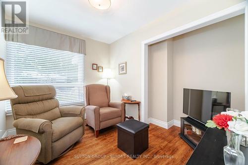 9 Pioneer Drive, Mississauga (Streetsville), ON - Indoor