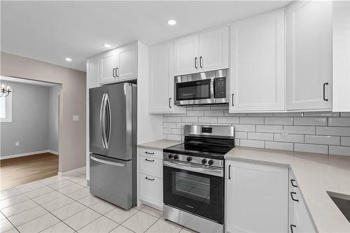 1077 Upper Sherman Avenue|Unit #Upper, Hamilton, ON - Indoor Photo Showing Kitchen