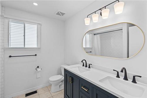 1077 Upper Sherman Avenue|Unit #Upper, Hamilton, ON - Indoor Photo Showing Bathroom