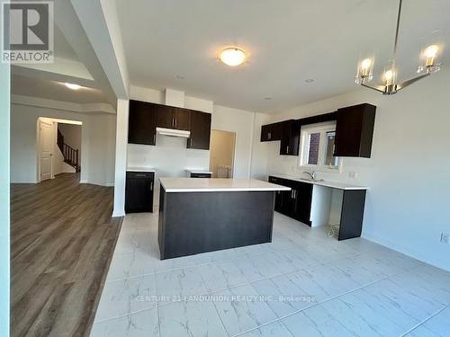 (Main) - 109 Acacia Road, Pelham, ON - Indoor Photo Showing Kitchen