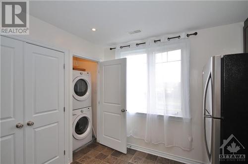 2545 Longfields Drive, Ottawa, ON - Indoor Photo Showing Laundry Room