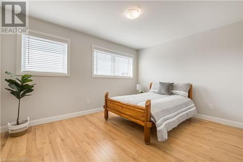 2375 3Rd Avenue E, Owen Sound, ON - Indoor Photo Showing Bedroom