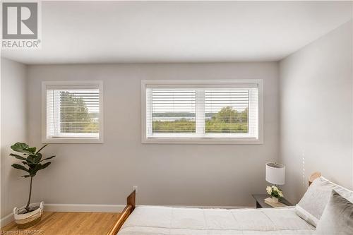 2375 3Rd Avenue E, Owen Sound, ON - Indoor Photo Showing Bedroom