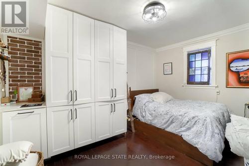 9 - 2 Vineland Avenue, Hamilton, ON - Indoor Photo Showing Bedroom