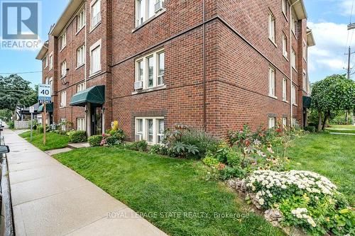 9 - 2 Vineland Avenue, Hamilton, ON - Outdoor