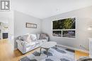 425 Highland Avenue, Orillia, ON  - Indoor Photo Showing Living Room 