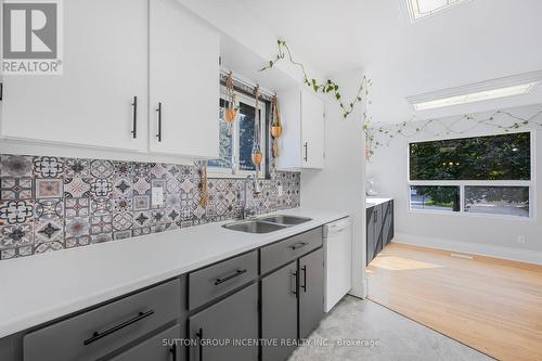 425 Highland Avenue, Orillia, ON - Indoor Photo Showing Kitchen With Double Sink