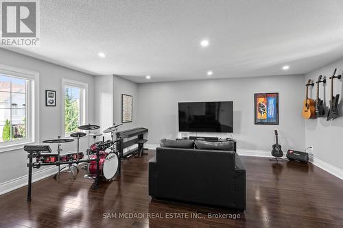 42 Beacon Hill Drive, Brampton, ON - Indoor