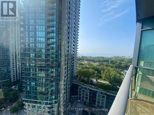 1811 - 231 Fort York Boulevard, Toronto (Niagara), ON - Outdoor