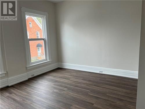 11 Garden Street, Brockville, ON - Indoor Photo Showing Other Room