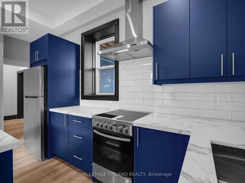 54 Stanley Street, London, ON - Indoor Photo Showing Kitchen