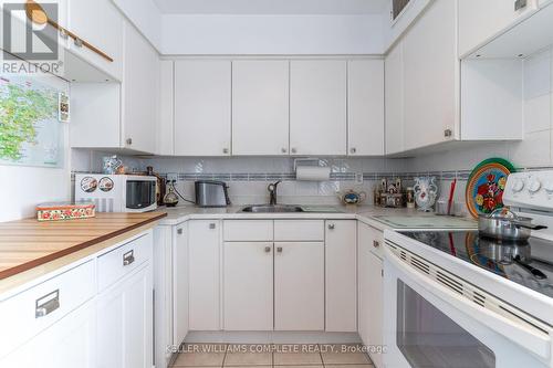 903 - 35 Towering Heights Boulevard, St. Catharines, ON - Indoor Photo Showing Kitchen